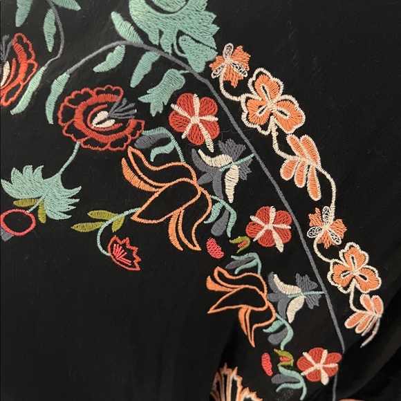 Women’s Three Bird Boho To Lightweight Flowy Blouse Spring Summer Casual Beachy - Picture 4 of 6